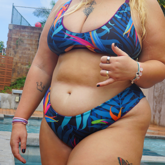 Birds of Paradise  |  V-Cut Thong